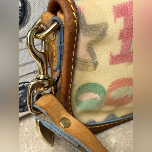 Dooney & Bourke Doodle Scribble Wristlet, Vintage - Picture 6 of 13